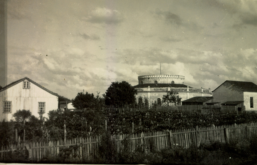 1930 - Região do Prado de Corridas. Ao fundo, o Depósito de Inflamáveis.